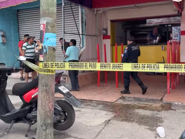 Hombre dispara a un negocio como amenaza de "derecho de piso" en Cancún