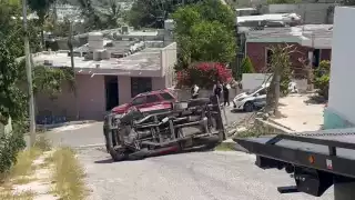 Vuelca camioneta de agua en Campeche; no hay lesionados
