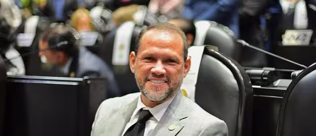 El senador Daniel Barreda Pavón abandona Movimiento Ciudadano (MC) para unirse al Partido Verde Ecologista de México