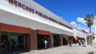 Incrementan ventas de comercios del centro de Chetumal en un 70% por regreso a clases 