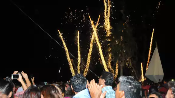 Campeche celebra el Año Nuevo con una mezcla de tradiciones vibrantes que reflejan su riqueza cultural y espíritu comunitario Campeche celebra el Año Nuevo con una mezcla de tradiciones vibrantes que reflejan su riqueza cultural y espíritu comunitario