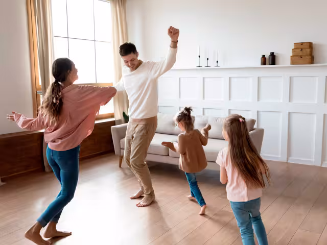 Los domingos, en especial, la música se convierte en el alma de la ciudad