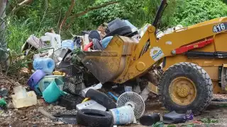 Recolectan 50 toneladas de basura en tiradero clandestino 
