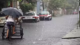 Lluvias e inundaciones dejan al menos 3 personas muertas en Veracruz