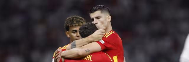 La celebración del primer gol español