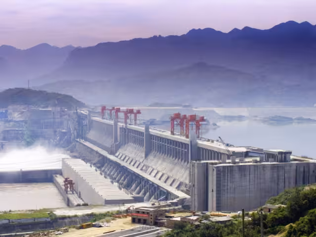 La Presa de las Tres Gargantas afecta la rotación del planeta.