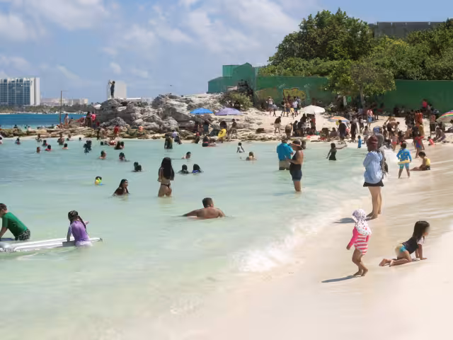 Durante las vacaciones, las playas son de los lugares más esperados por visitados entre el turismo