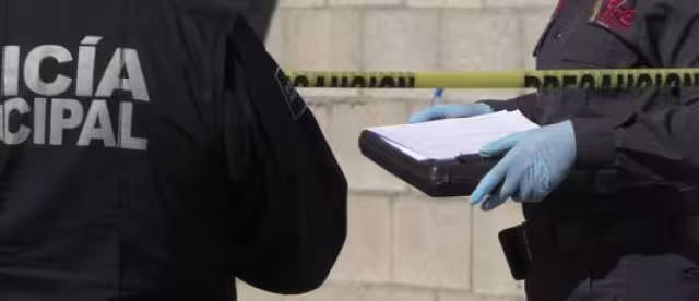 Jóvenes son asesinados afuera de una secundaria en Celaya