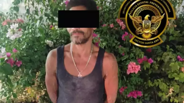 Un hombre fue sorprendido en el techo de una vivienda ajena en la colonia Ampliación Leovigildo Gómez, en Campeche.