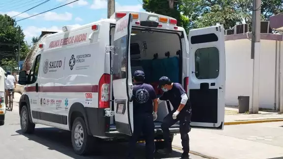 Abuelitos terminan hospitalizados por culpa de un machete en Morelos Abuelitos terminan hospitalizados por culpa de un machete en Morelos