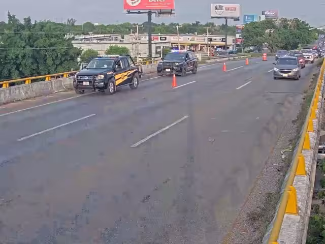 El carril permanecerá cerrado hasta nuevo aviso