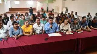 Sindicato de los Tres Poderes en Campeche, refrenda apoyo a movilización contra la privatización de servicios   