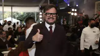 Aleks Syntek  revela que la gente lo considera el "Elton John latino"