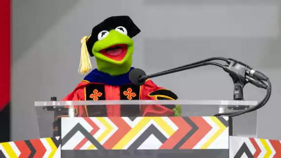 La Rana René es una de las marioneta más populares de la cultura popular La Rana René es una de las marioneta más populares de la cultura popular