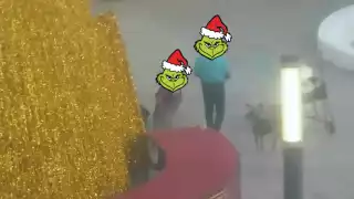 El robo ocurrió días antes del encendido oficial del árbol navideño el 1 de diciembre.