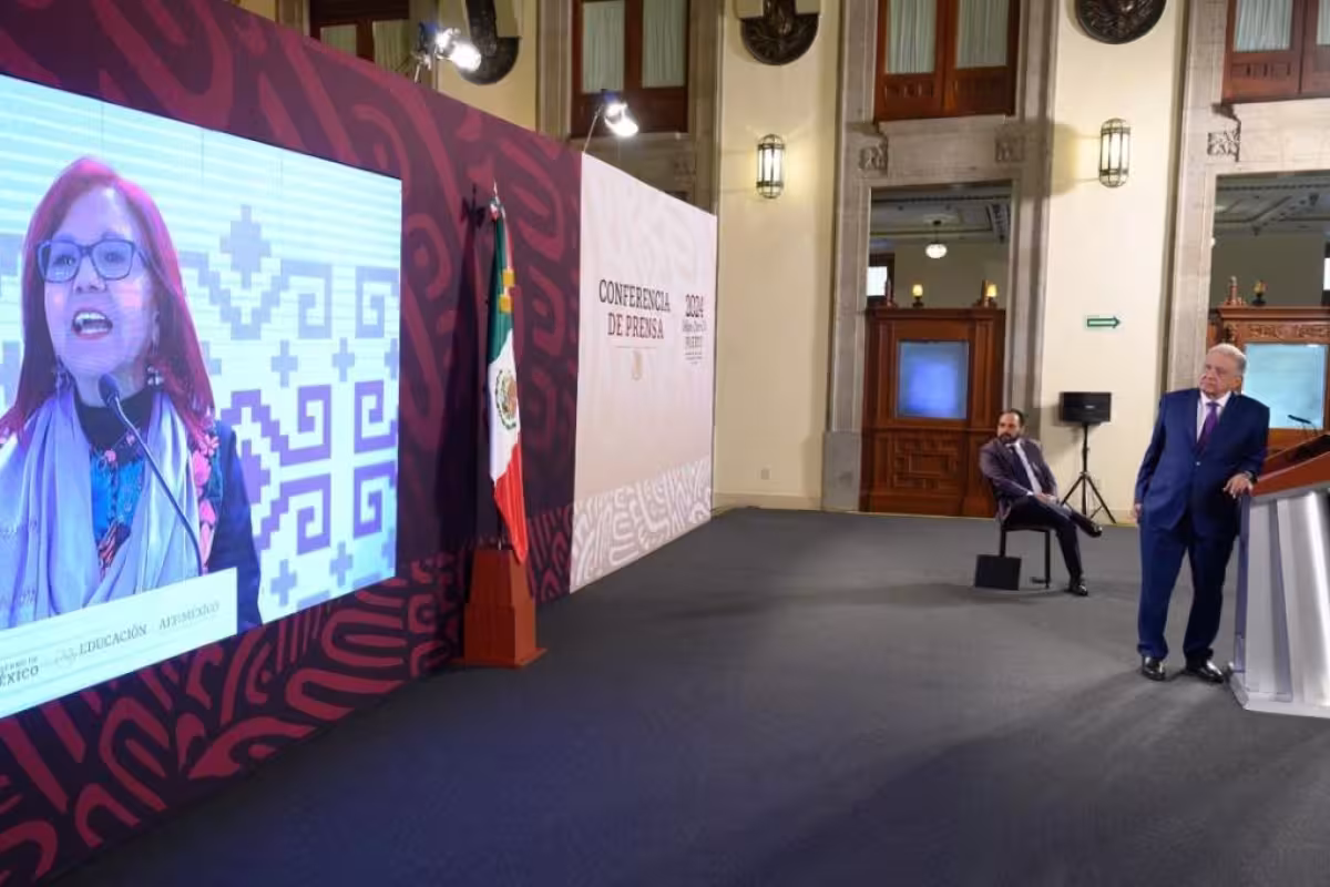 AMLO celebra regreso a clases para más de 24 millones de alumnos en el ...