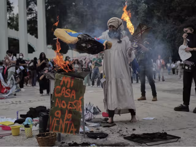 Así fue la primera marcha contra la gentrificación en la CDMX, una de las principales con este fenómeno.