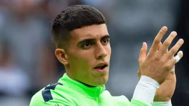 El arquero mexicano Alex Padilla