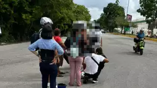 Accidente  en Playa del Carmen: Conductor impacta una motocicleta y deja dos menores lesionadas  