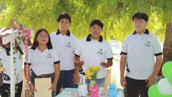 Los jóvenes han logrado crear libretas y álbumes fotográficos elaborados a base de sargazo Los jóvenes han logrado crear libretas y álbumes fotográficos elaborados a base de sargazo