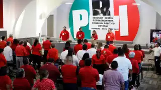  PRI minimiza renuncia de militantes en Campeche