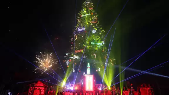 El término Navidad proviene del latín nativĭtas, que tiene como significado nacimiento El término Navidad proviene del latín nativĭtas, que tiene como significado nacimiento
