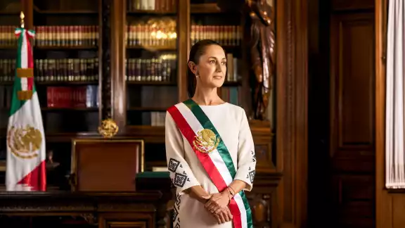Claudia Sheinbaum, presidenta constitucional de México Claudia Sheinbaum, presidenta constitucional de México