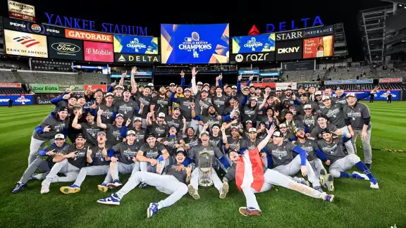 Google celebra la victoria de los Dodgers con divertida manera.