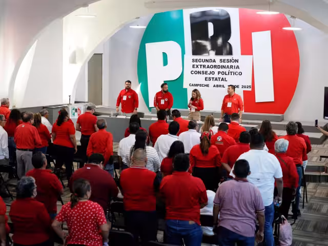 La dirigencia estatal asegura que los sedujo el ‘canto de las sirenas’.