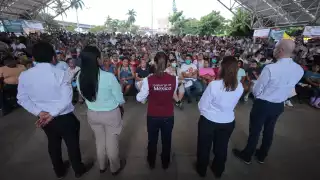 Presidenta Sheinbaum regresa a Veracruz para supervisar avances de limpieza y entrega de apoyos