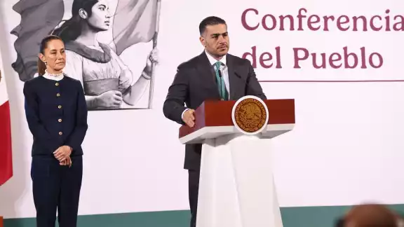 García Harfuch llega a Sinaloa para reunirse con el gobernador. García Harfuch llega a Sinaloa para reunirse con el gobernador.