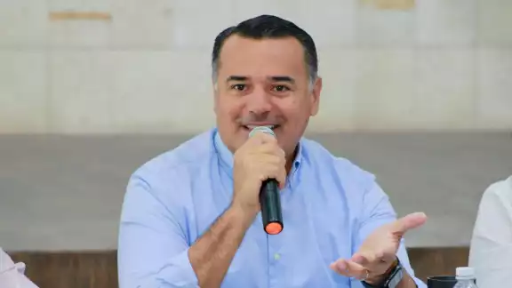 Renán Barrera se habría hecho de terrenos mediante un sistema de triangulación que incluye a su mamá y hermano Renán Barrera se habría hecho de terrenos mediante un sistema de triangulación que incluye a su mamá y hermano