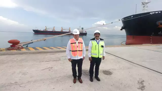 El Gobernador Electo de Yucatán, Joaquín Díaz Mena, recorrió el Puerto de Altura de Progreso.