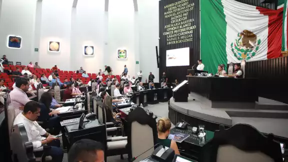 El Instituto Mexicano para la Competitividad señala que los diputados son poco productivos El Instituto Mexicano para la Competitividad señala que los diputados son poco productivos