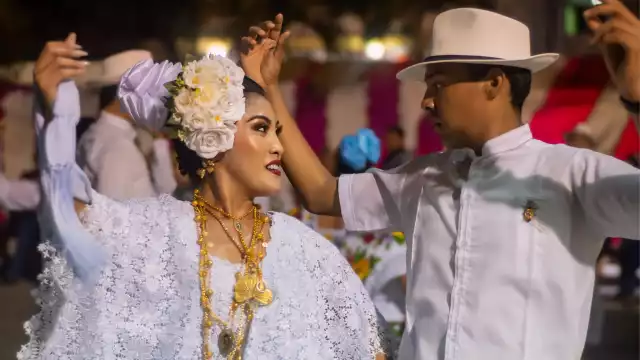 La celebración honra la historia y la cultura local