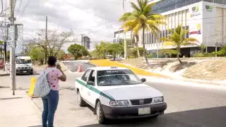 Conflicto entre Uber-taxistas afectan a usuarios en Quintana Roo