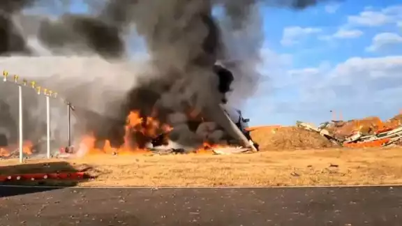 Accidente de avión deja 85 muertos en Corea del Sur Accidente de avión deja 85 muertos en Corea del Sur