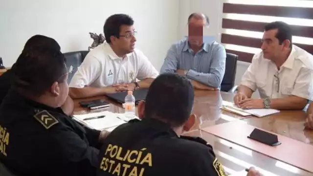 Los dos detenidos ocuparon cargos policiales en las dependencias del estado.