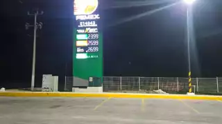 Violento asalto a gasolinera en Escárcega moviliza a policías