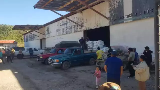 Sader negó el cierre definitivo de la bodega de fertilizantes en Dzibalchén.
