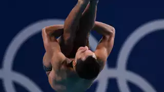 Osmar Olvera asegura lugar en Semifinales de trampolín 3m en París 2024