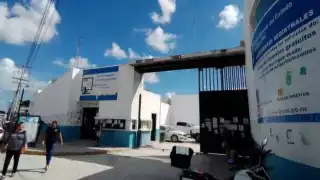 Investigan a agente de policía por  conexión a robo de vehículos en Cancún