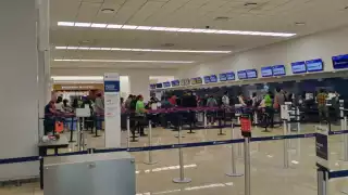 United retrasa más de dos horas el vuelo Mérida-Houston