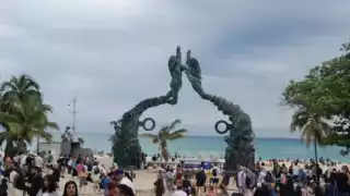 Perrito muere ahogado en Playa Fundadores, tras descuido de su dueño