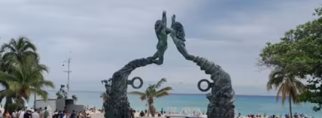 El perrito murió luego de ingresar al mar en Playa del Carmen