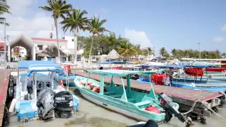 Surada paraliza actividad portuaria en Quintana Roo