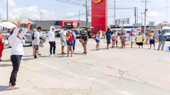 Los vecinos de la comunidad remarcaron las necesidades como reparación del camino y de servicios básicos, como el agua.