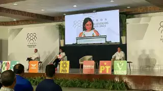Joaquín Díaz Mena participa en el último Foro Democrático de la Canaco en Yucatán: VIDEO