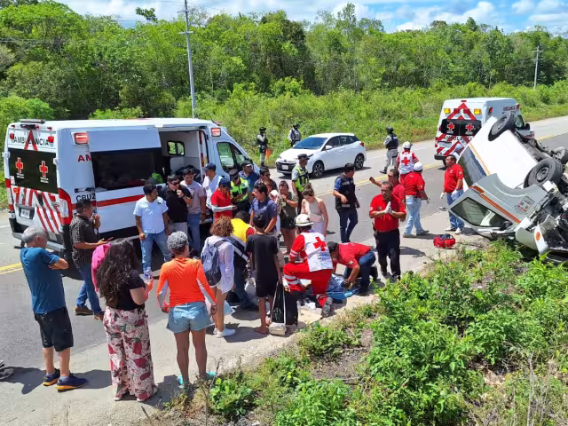 El cuerpo de la persona fallecida quedó prensada en la unidad