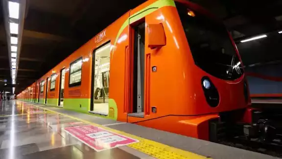 Autoridades atienden un conato de incendio en la Línea 2 del Metro CDMX